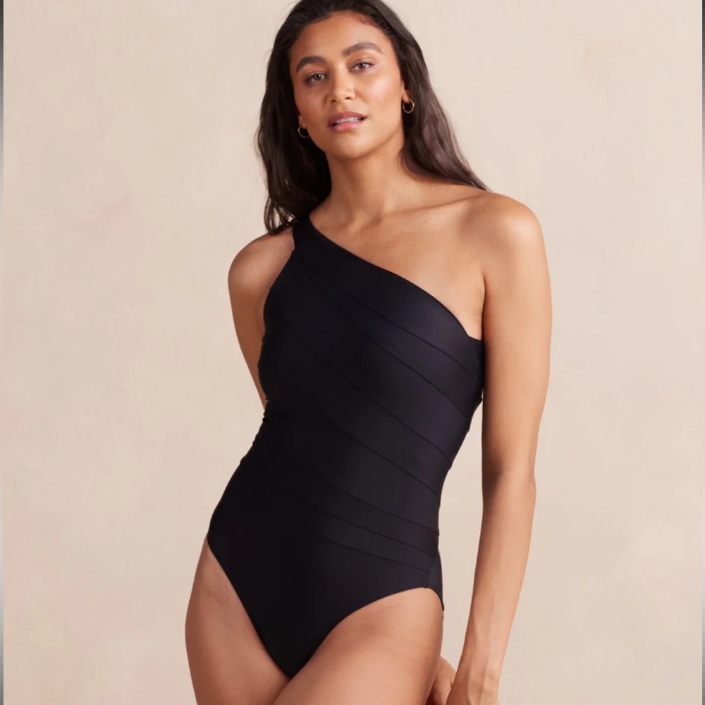 Summersalt Black One-Shoulder Swim One Piece